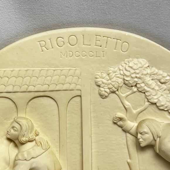 Alabaster Collector Plate Rigoletto by Gino Ruggeri No. AD 6292 Italian Opera - Picture 3 of 7